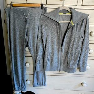 Escada Sport joggers and top. 80% cotton 20% polyester. Frost Color